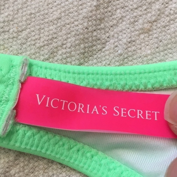 Victoria’s Secret fringe Bandeau NWOT - Picture 6 of 8